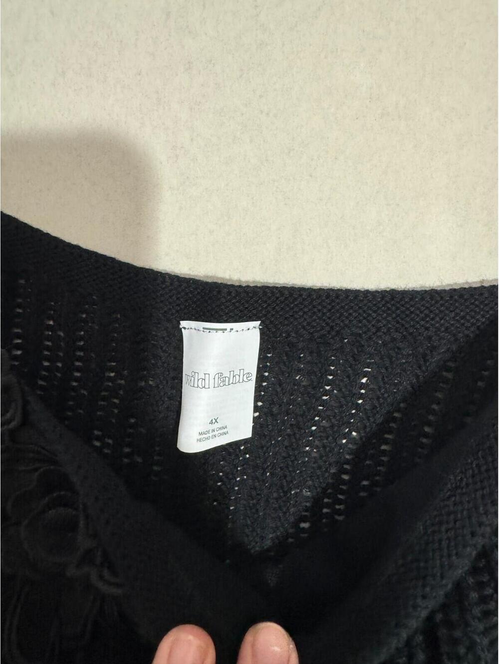 Wild Fable Womens Crop Sweater Tank Top Black Floral 4X Ribbed Sleeveless NWT - Picture 3 of 4